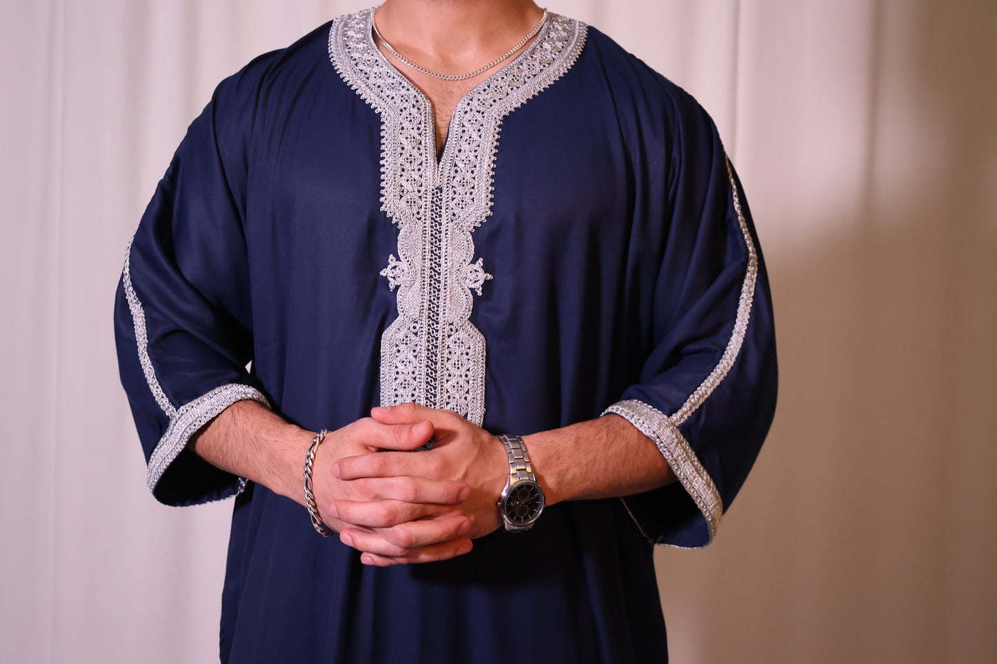 Premium Moroccan Thobe - Midnight Crest