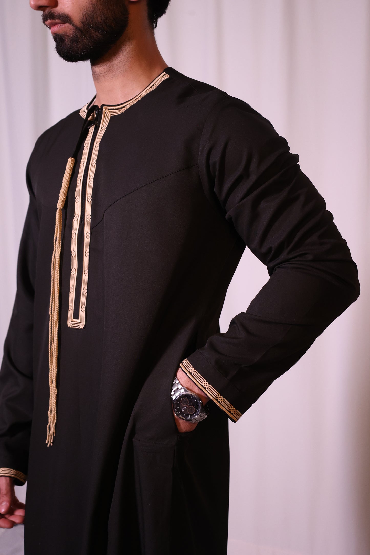 Premium Omani Thobe - Black & Gold