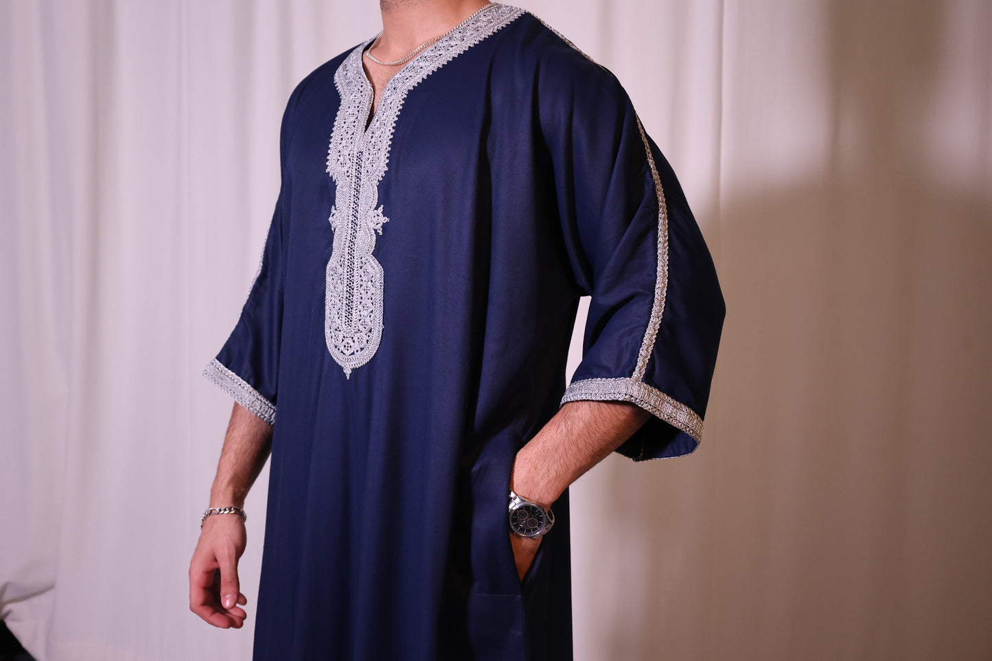 Premium Moroccan Thobe - Midnight Crest