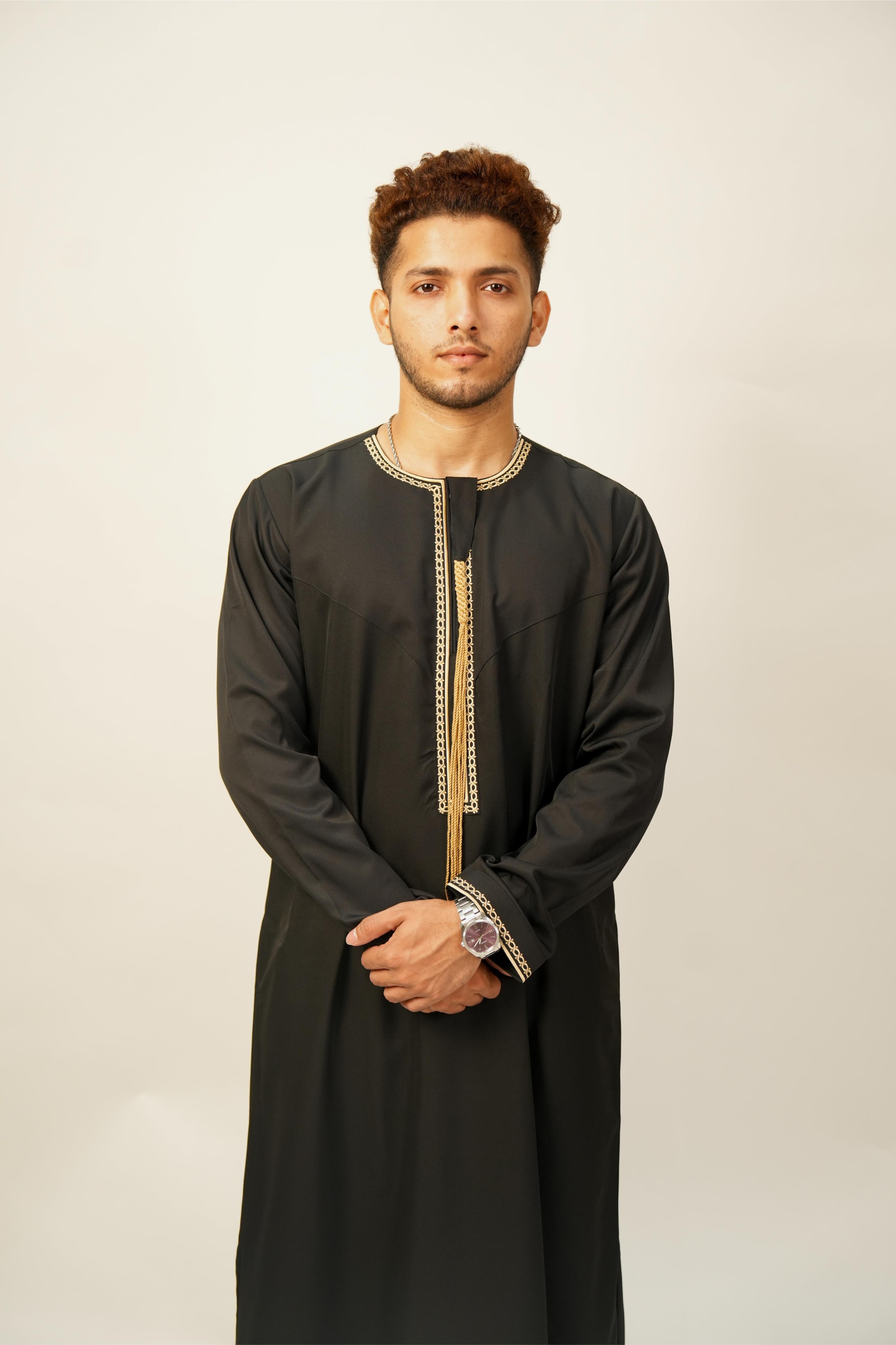 Premium Omani Thobe - Black & Gold