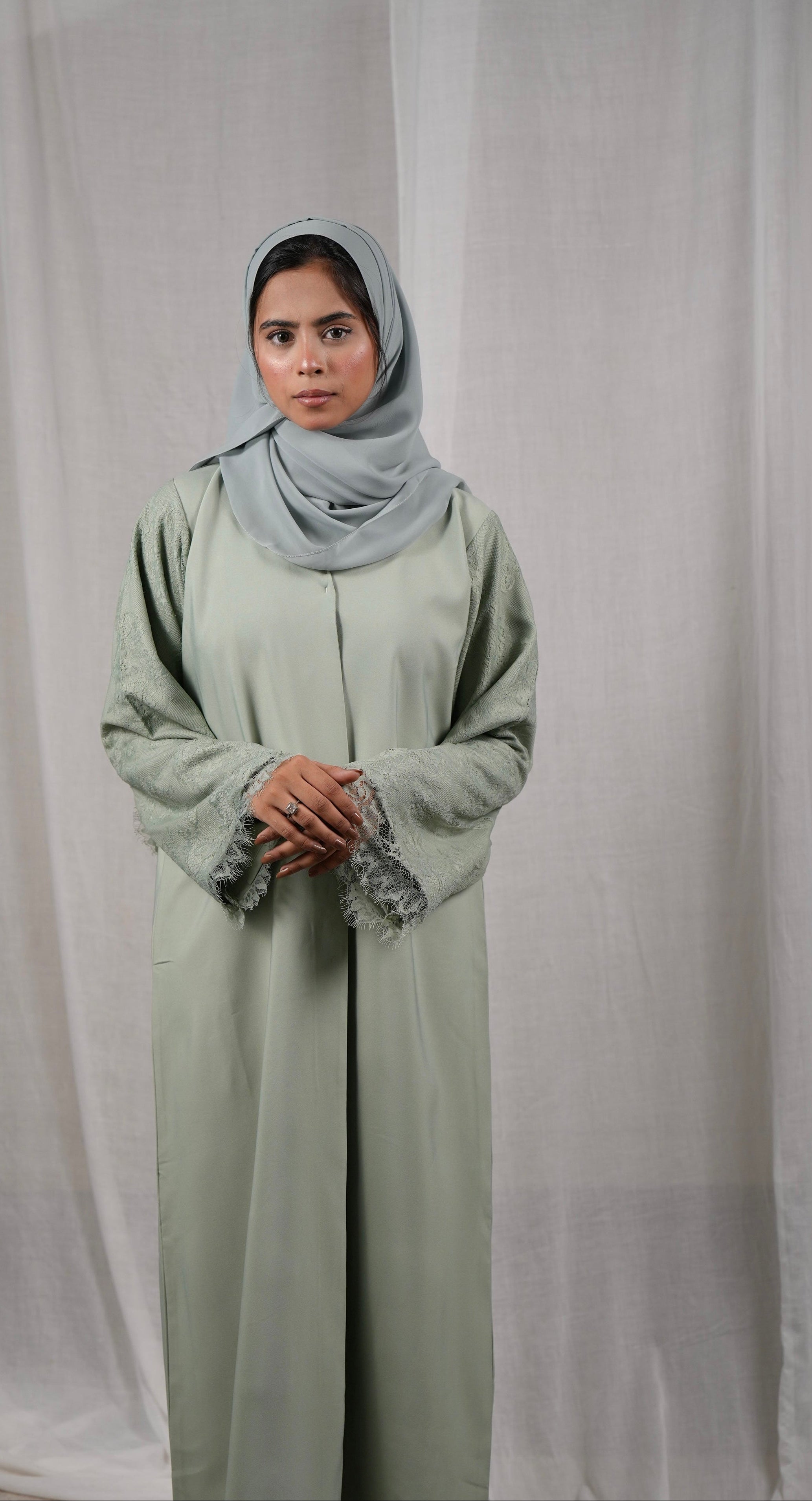 Nura Abaya - Pistachio
