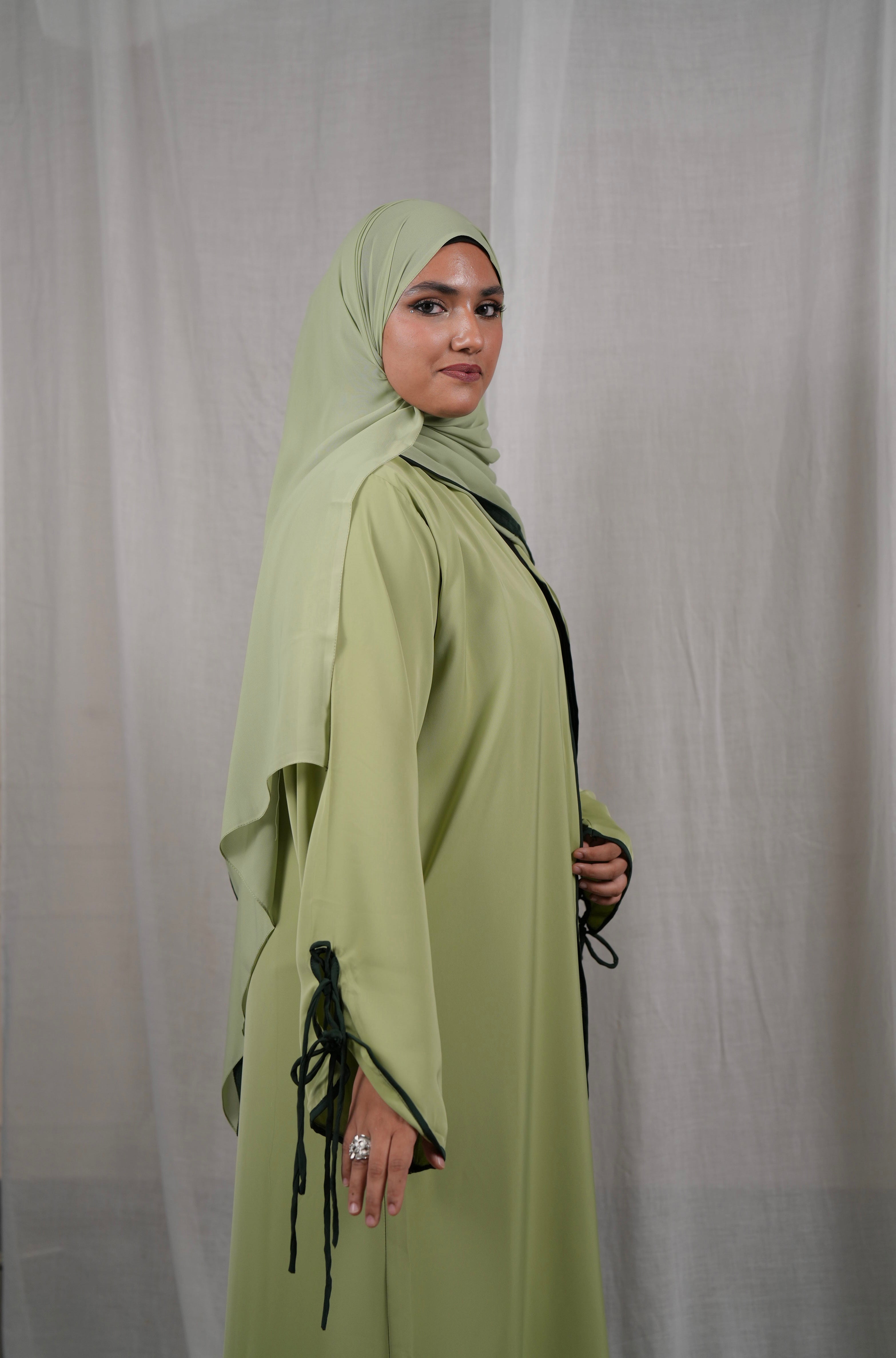 Lace Abaya - Matcha Green